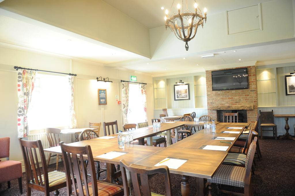 Sturdys Castle Motel Kidlington Bagian luar foto